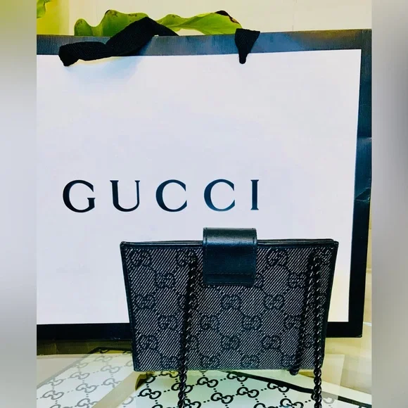 “HP” GUCCI Web Black GG Logo Agenda Notebook/Passport Cover EUC - Picture 9 of 9